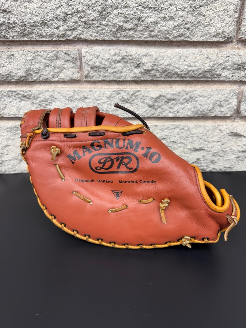 Vintage DR Daignault Rolland Magnum-10 Leather Catcher's Mitt or First base